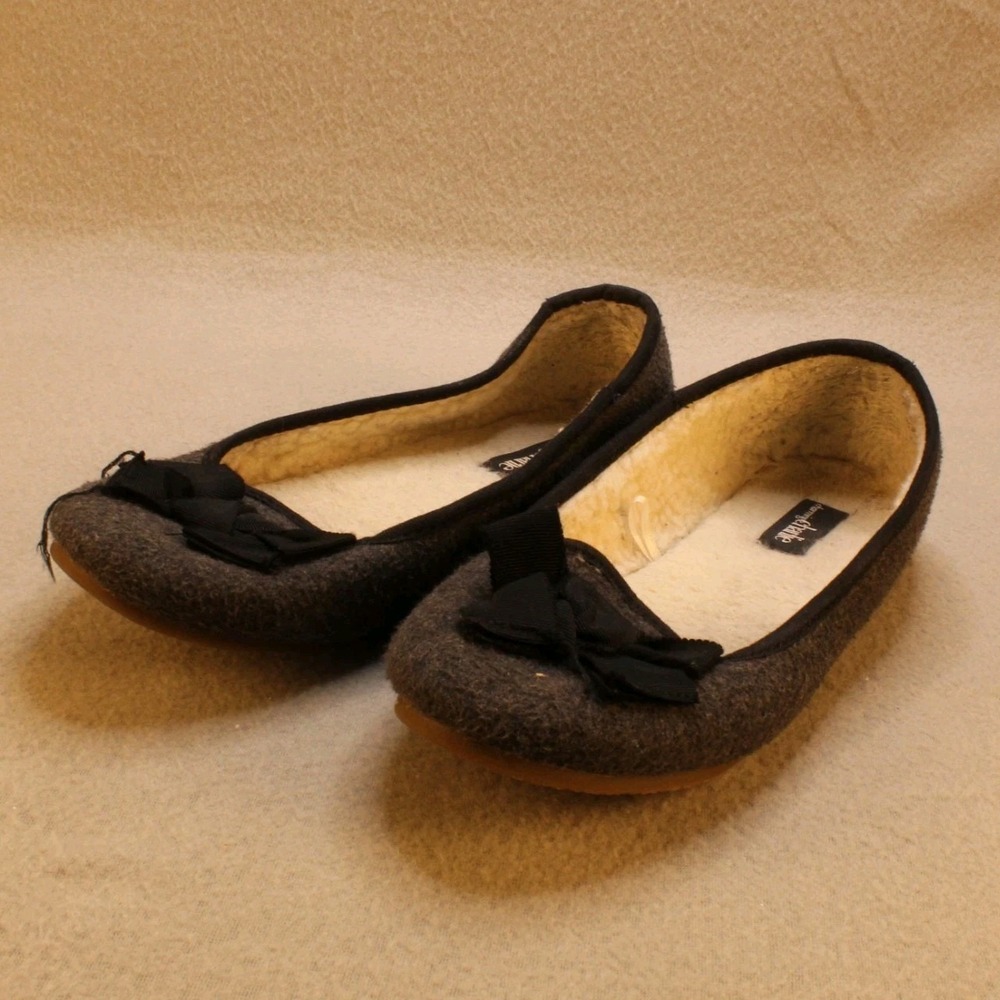 Charming Charlie Gray‎ Womens Ballet Flats Bow Cozy Fleece Lined Slip On Sz 7